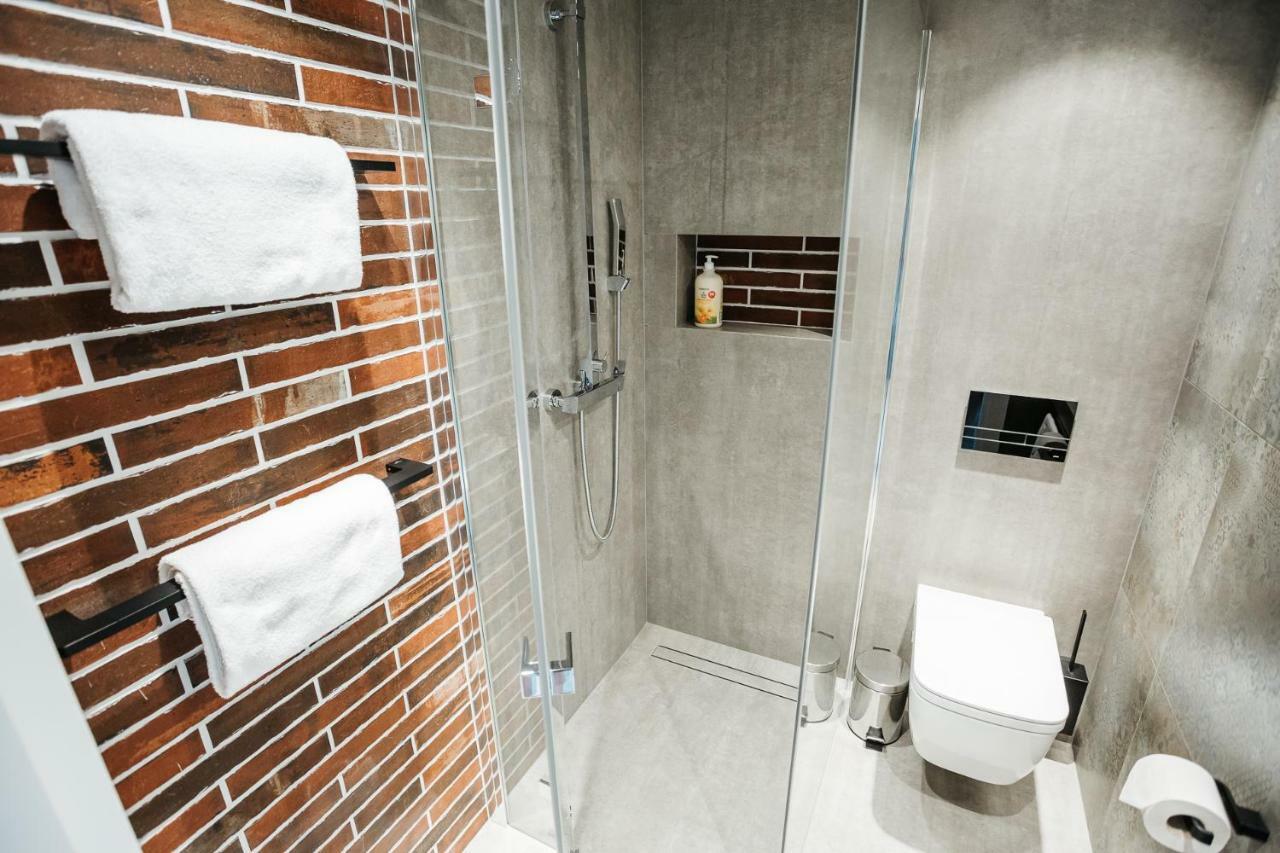 קרקוב Diamond - Luxurious Apartment - A/C מראה חיצוני תמונה