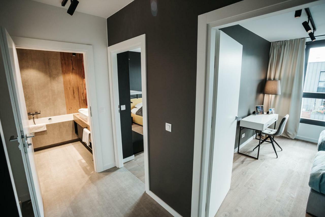 קרקוב Diamond - Luxurious Apartment - A/C מראה חיצוני תמונה